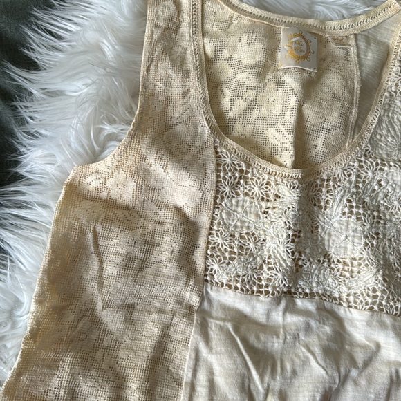 A n t h r o p o l o g i e • Ruffle 70s boho tank - Picture 4 of 10